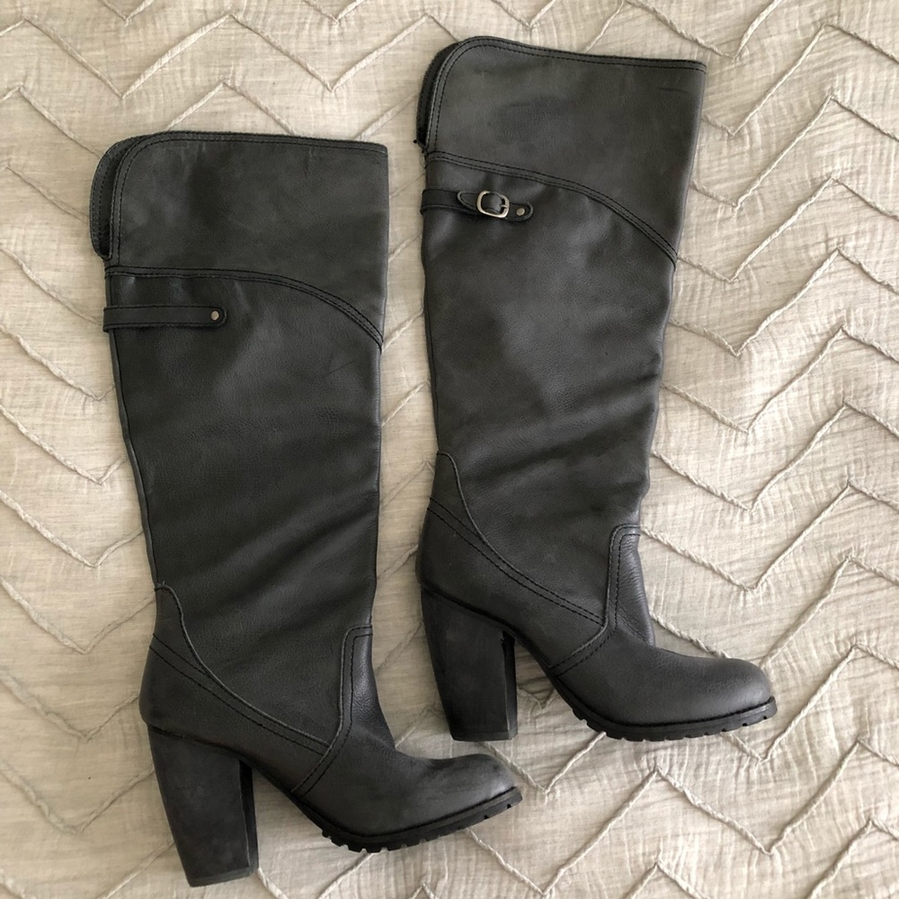 Grey leather Steve Madden boots, size 8.5